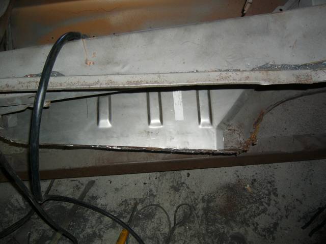 Farlanen vasemman takalokarin sisuskalut