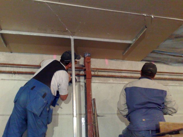 Kattolevy� paikalleen