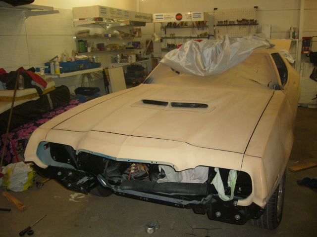 Konepelti paikalleen