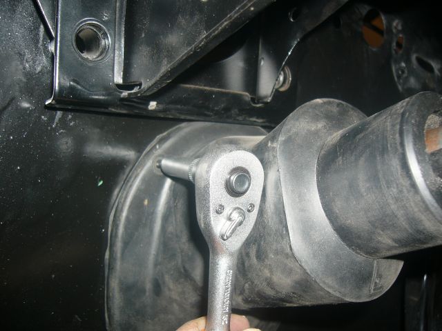 Rattitolpan kumitiiviste paikalleen